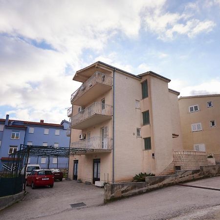 Apartments Lara Стобрек Экстерьер фото